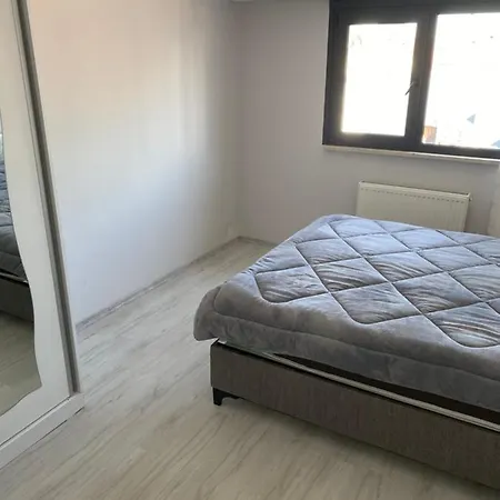 Sisli Boelgesinde Guezel Bir * 伊斯坦布尔